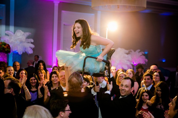 bat-mitzvah-chair-lift